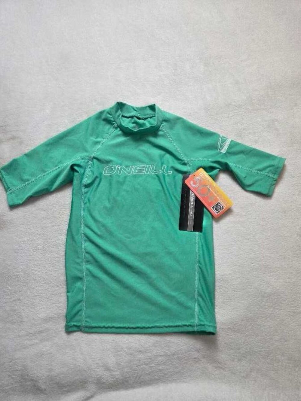 New kids 12 (RUNS SMALL) O'Neil Basic Skins UPF 50 tight short-sleeve rash guard